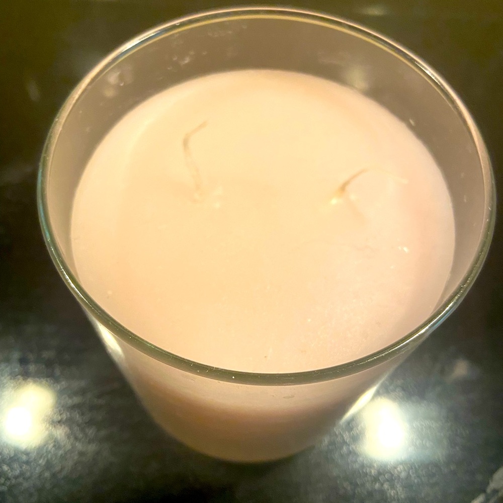 GloLite by Partylite strawberry rhubarb candle. *note, lid is missing